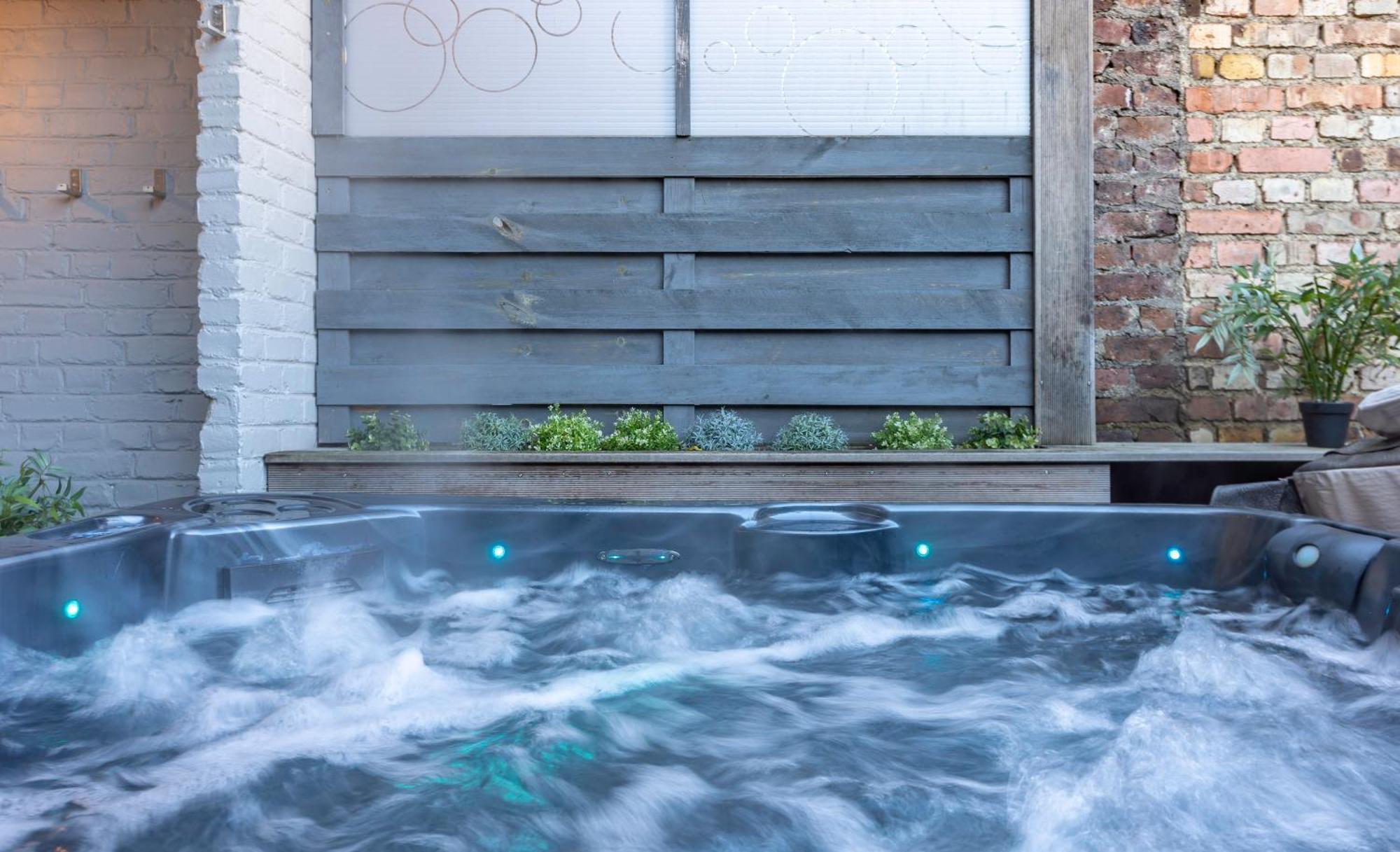 Suite 40 Jacuzzi & Sauna By Malmedreams 말메디 외부 사진