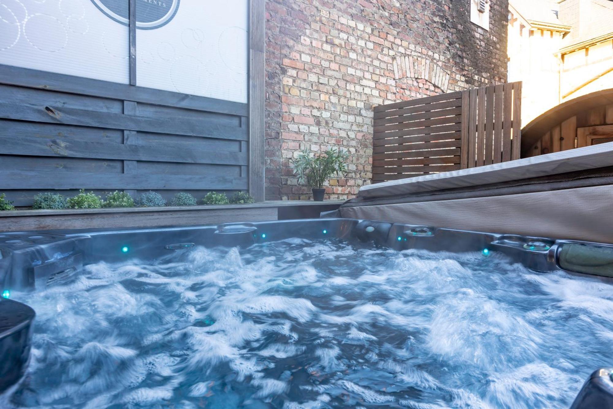 Suite 40 Jacuzzi & Sauna By Malmedreams 말메디 외부 사진