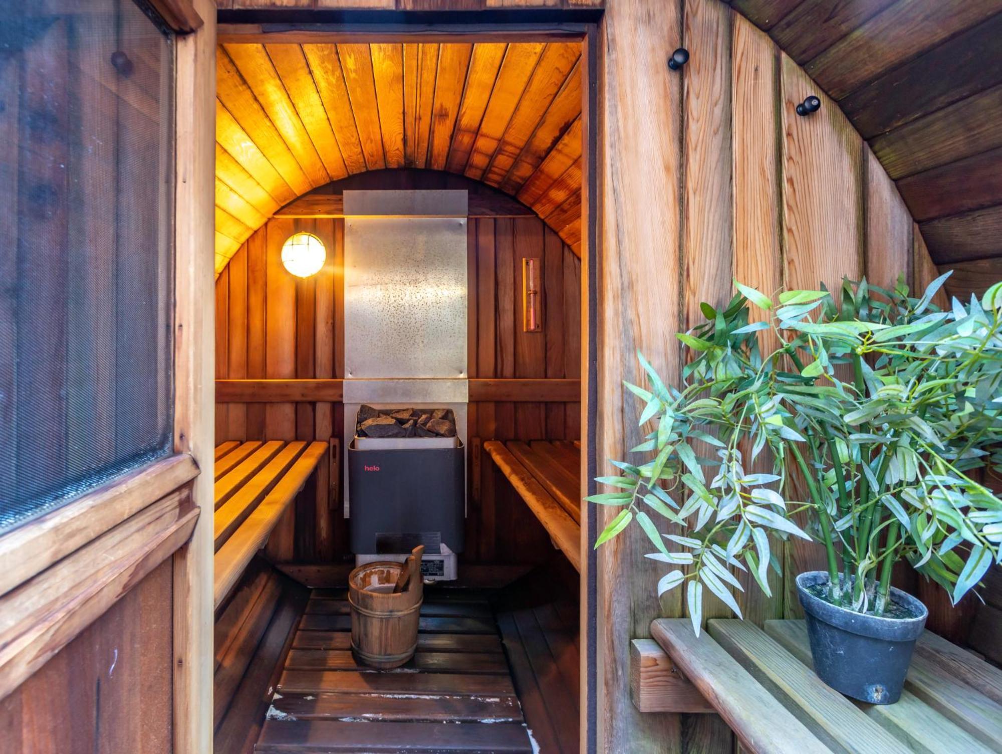 Suite 40 Jacuzzi & Sauna By Malmedreams 말메디 외부 사진